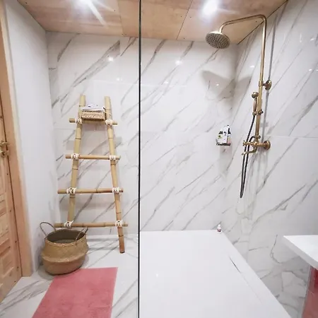 Feriepark Lushhills - Nowoczesna Jurta Regulice