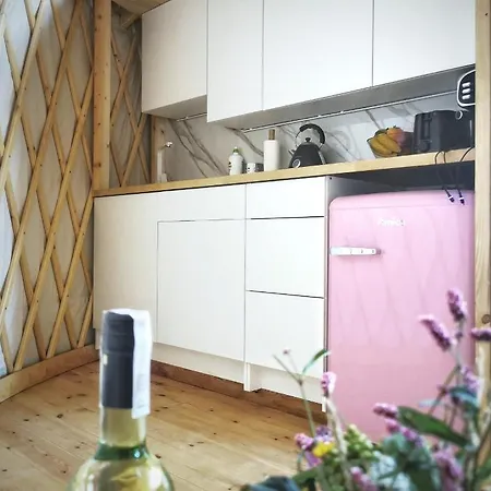 Lushhills - Nowoczesna Jurta Regulice