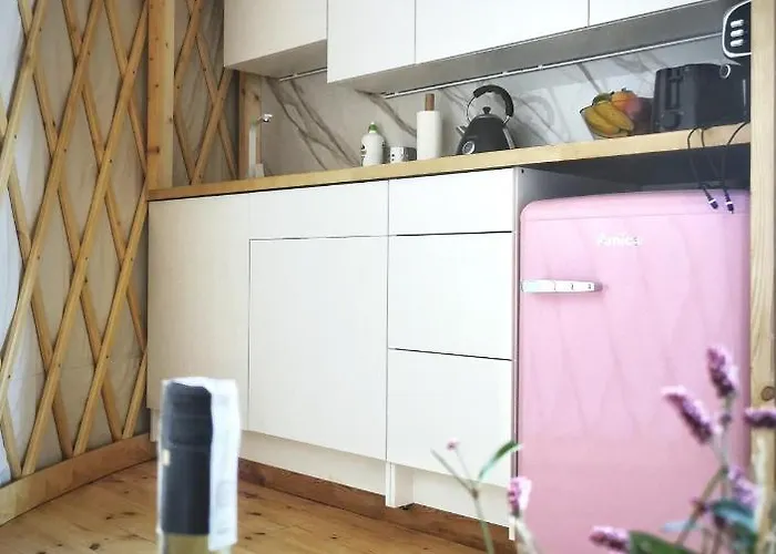 Lushhills - Nowoczesna Jurta Regulice